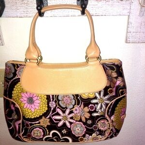 Cole Haan Flower Power Leather Shoulder bag in excellent condition